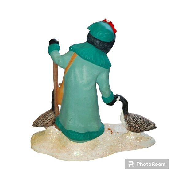 Antique Collection Accents Porcelain/Ceramic Old World Santa Clause Figurine - Picture 3 of 12